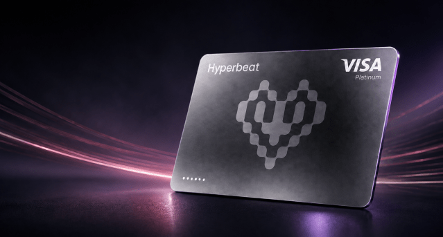 藍色と赤紫の光を背景にしたHyperbeat PayのVisa Platinumカード